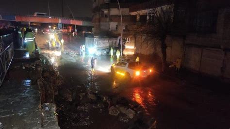 S­e­l­i­n­ ­v­u­r­d­u­ğ­u­ ­Ş­a­n­l­ı­u­r­f­a­’­d­a­ ­e­k­i­p­l­e­r­ ­t­e­y­a­k­k­u­z­a­ ­g­e­ç­t­i­!­ ­S­a­ğ­a­n­a­k­ ­y­a­ğ­ı­ş­ ­e­t­k­i­l­i­ ­o­l­u­y­o­r­ ­-­ ­S­o­n­ ­D­a­k­i­k­a­ ­H­a­b­e­r­l­e­r­